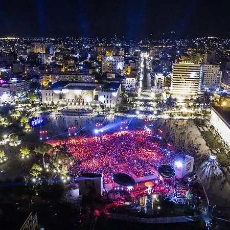 فندق ومركز مؤتمرات دولي 4*