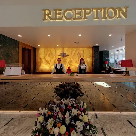ومركز مؤتمرات دولي 4*