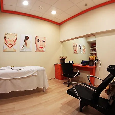 International & Conference Center Hotell Tirana