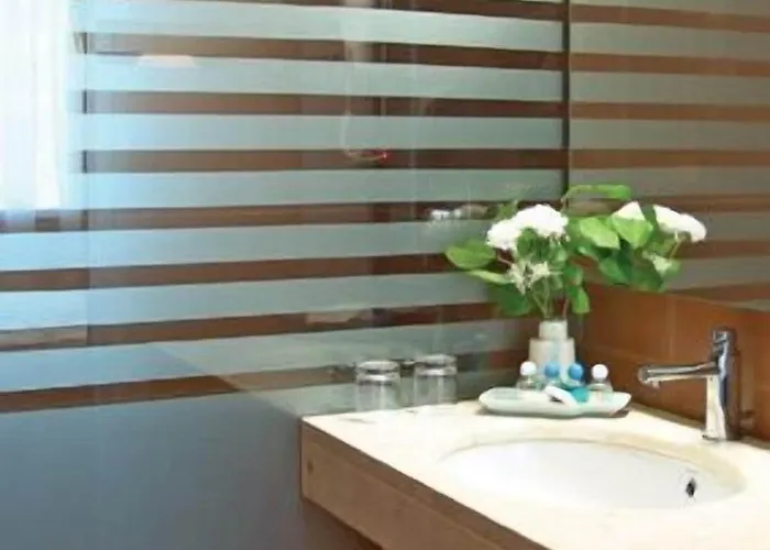 International & Conference Center Hotel Tirana