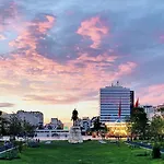 מלון International & Conference Center טיראנה