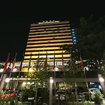 International & Conference Center Szálloda