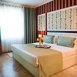International & Conference Center Szálloda Tirana