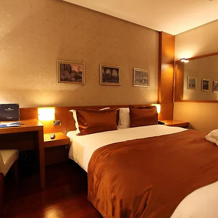 Hotel International & Conference Center
