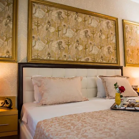 International & Conference Center 4* Tirana