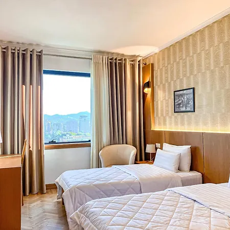 Hotel International & Conference Center