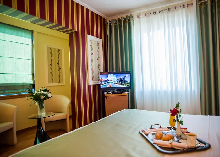 Otel International & Conference Center Tiran